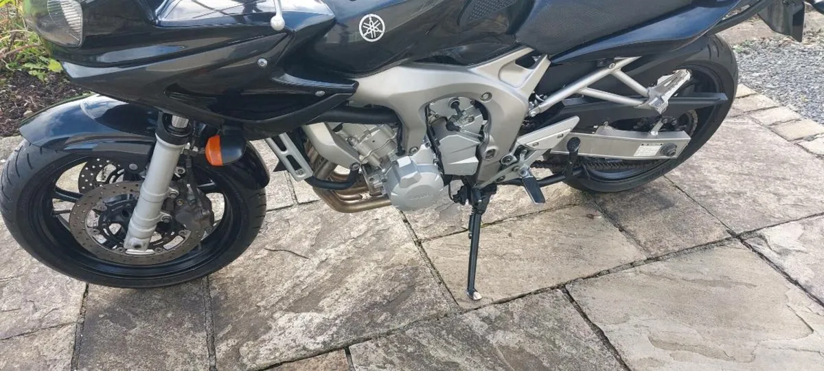 YAMAHA FZ6 2006 - Image 3