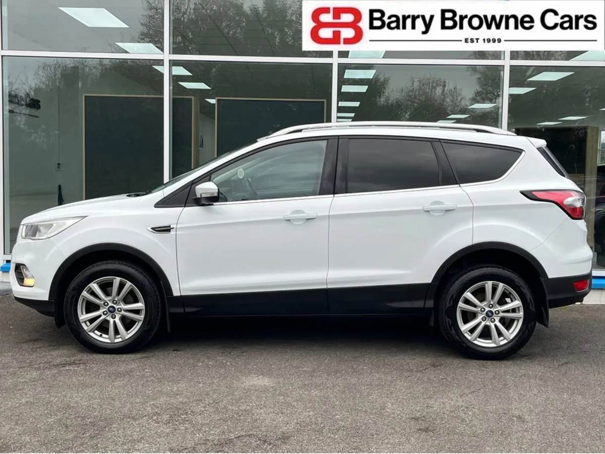 Ford Kuga 1.5 TDCI ZETEC 120PS 5DR - Image 4