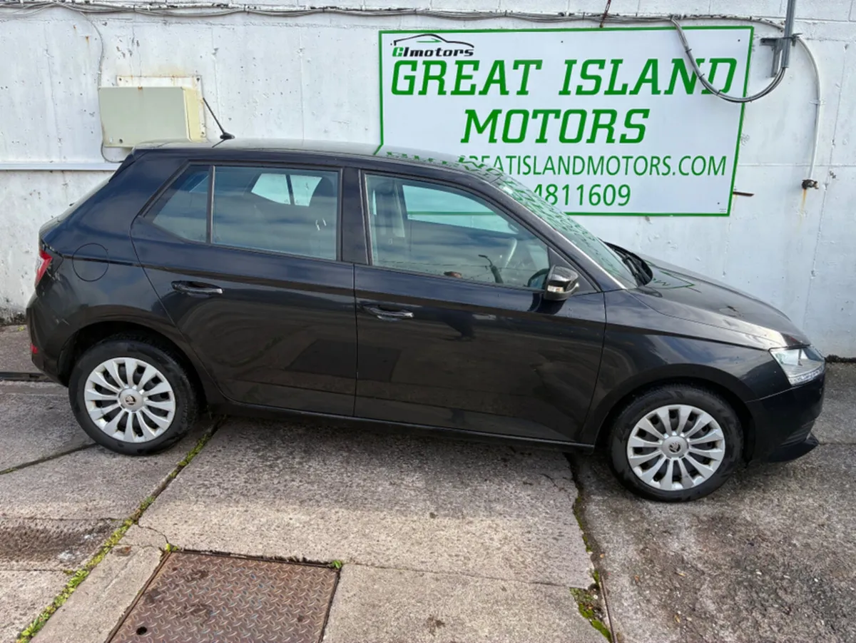 Skoda Fabia ACTIVE 1.0 MPI 60HP 4DR - Image 4