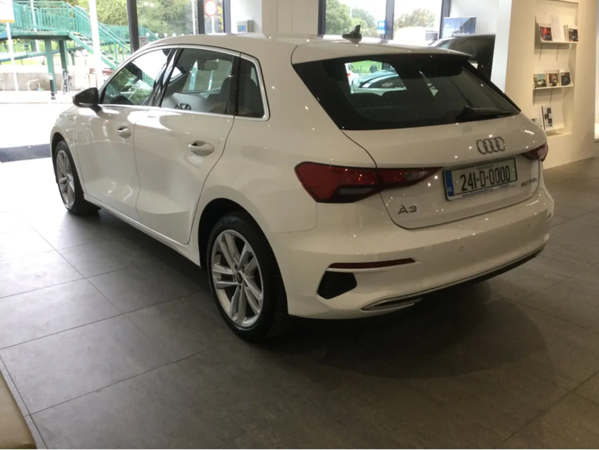Audi A3 SPORT 40 TFSI E S-A SPORTBACK PLUG IN HYBR - Image 3