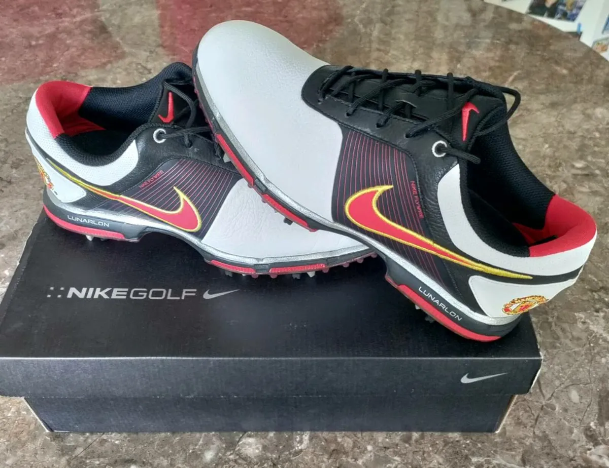 Nike Limited Edition Man.Utd golf shoes 8uk New - Image 1