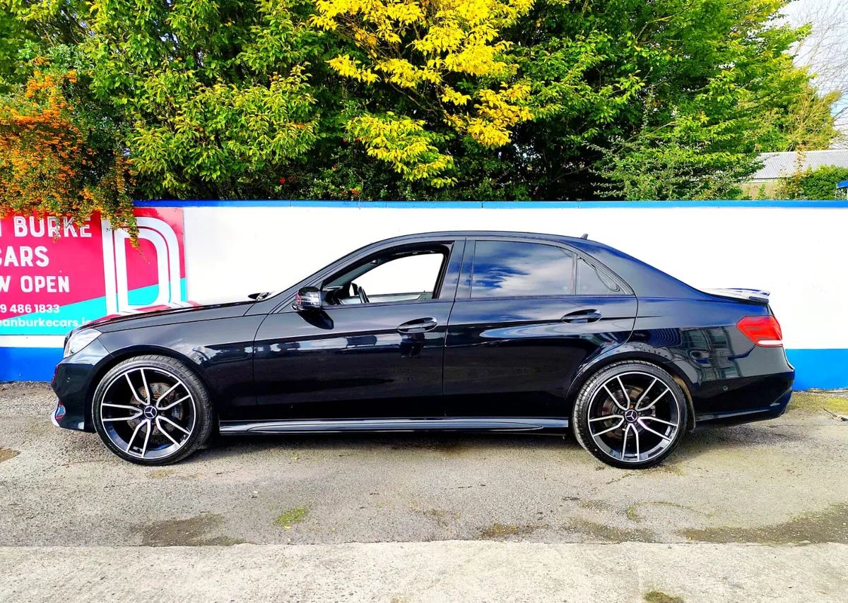 Mercedes-Benz E-Class AMG - Image 2