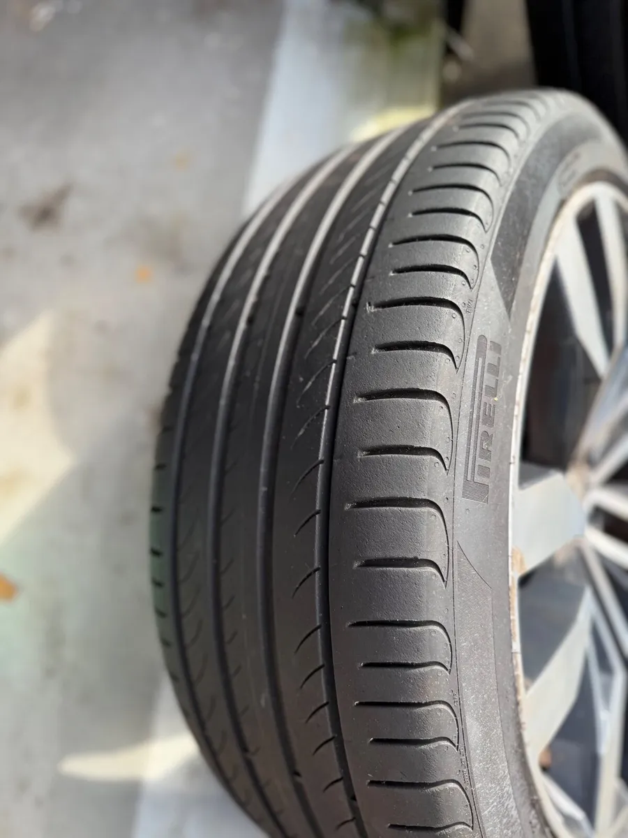 VW alloys with 20” Pirelli tyres - Image 3