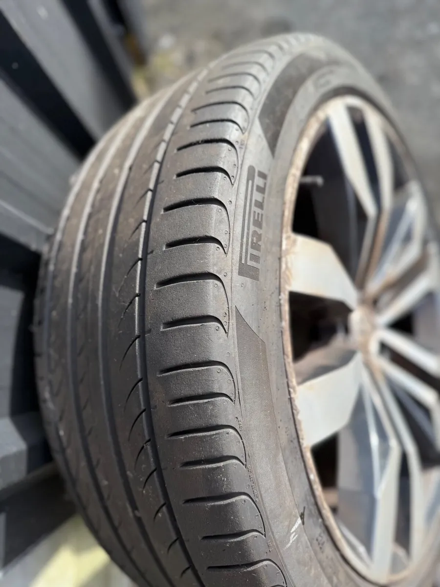 VW alloys with 20” Pirelli tyres - Image 4