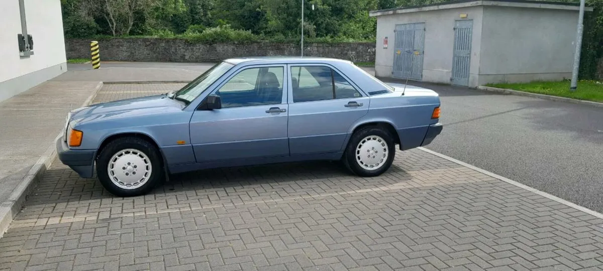 Mercedes w201  (190) - Image 3