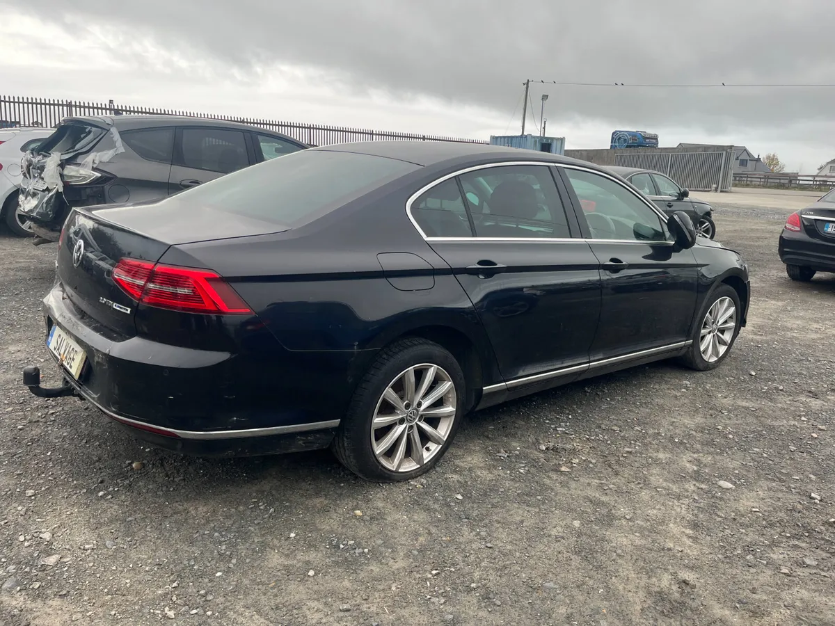 2016 VW Passat - Image 4