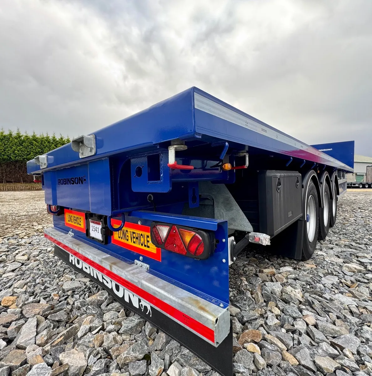 New Robinson flat trailers - Image 3