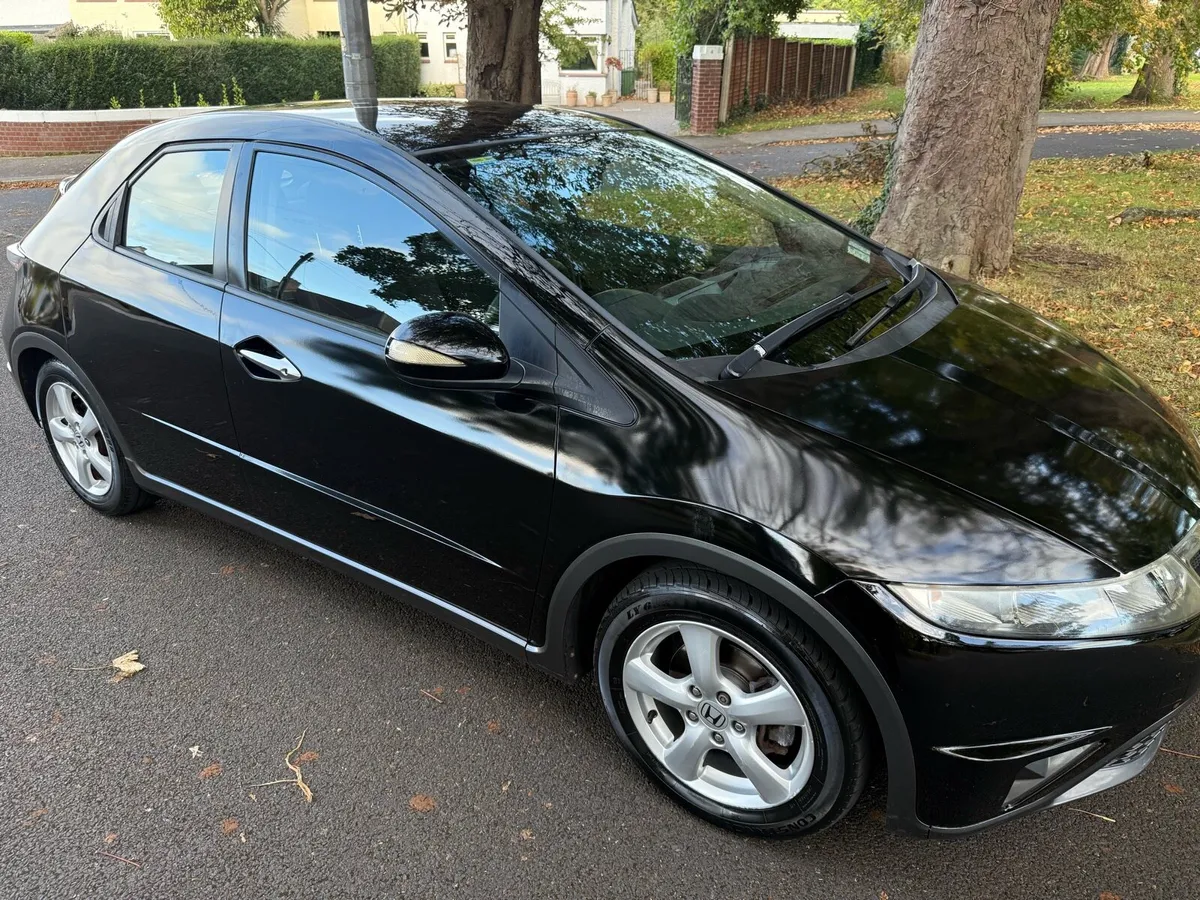 2009 Honda Civic LOW KMS - Image 1