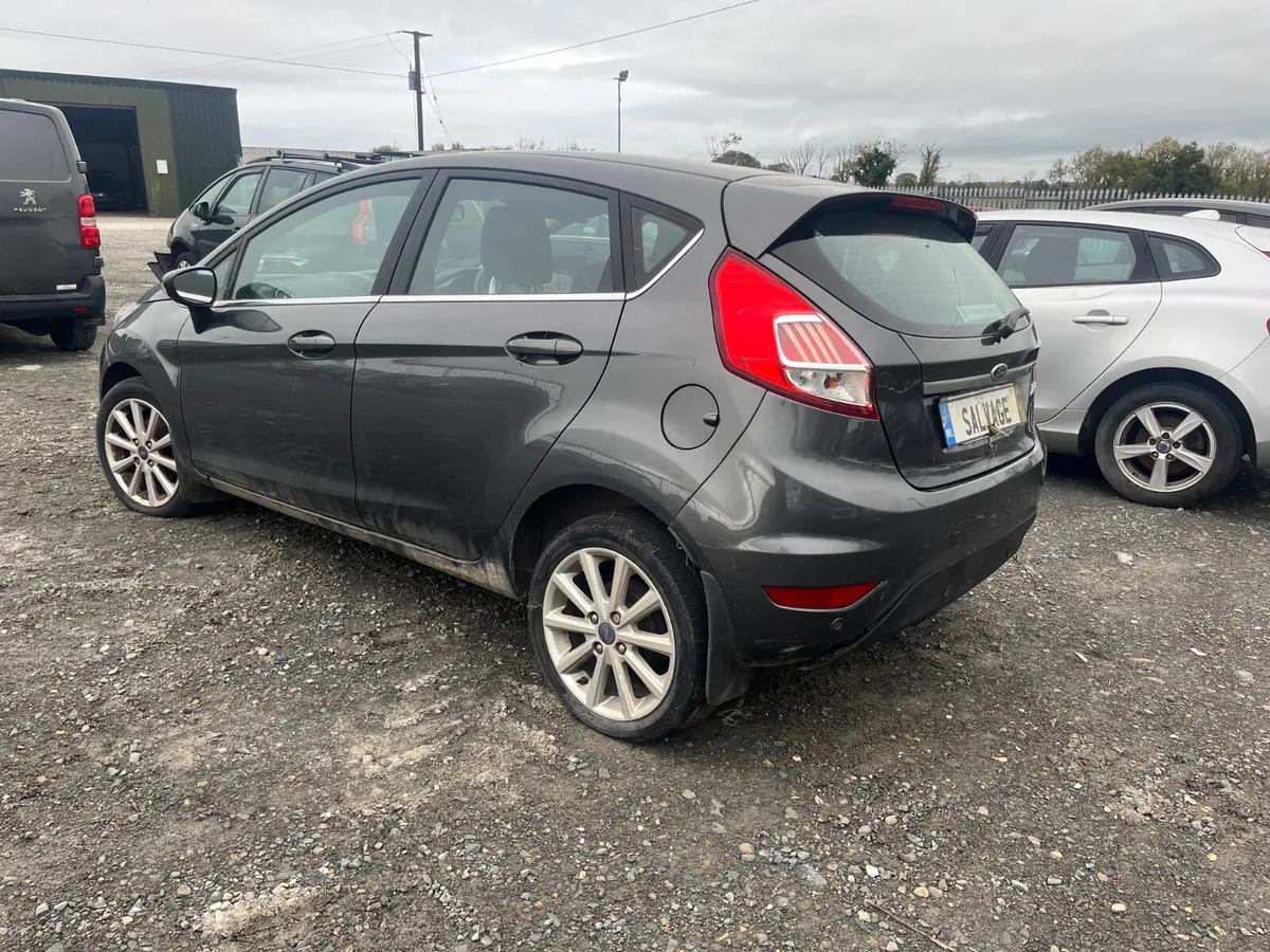 2016 Ford Fiesta - Image 4