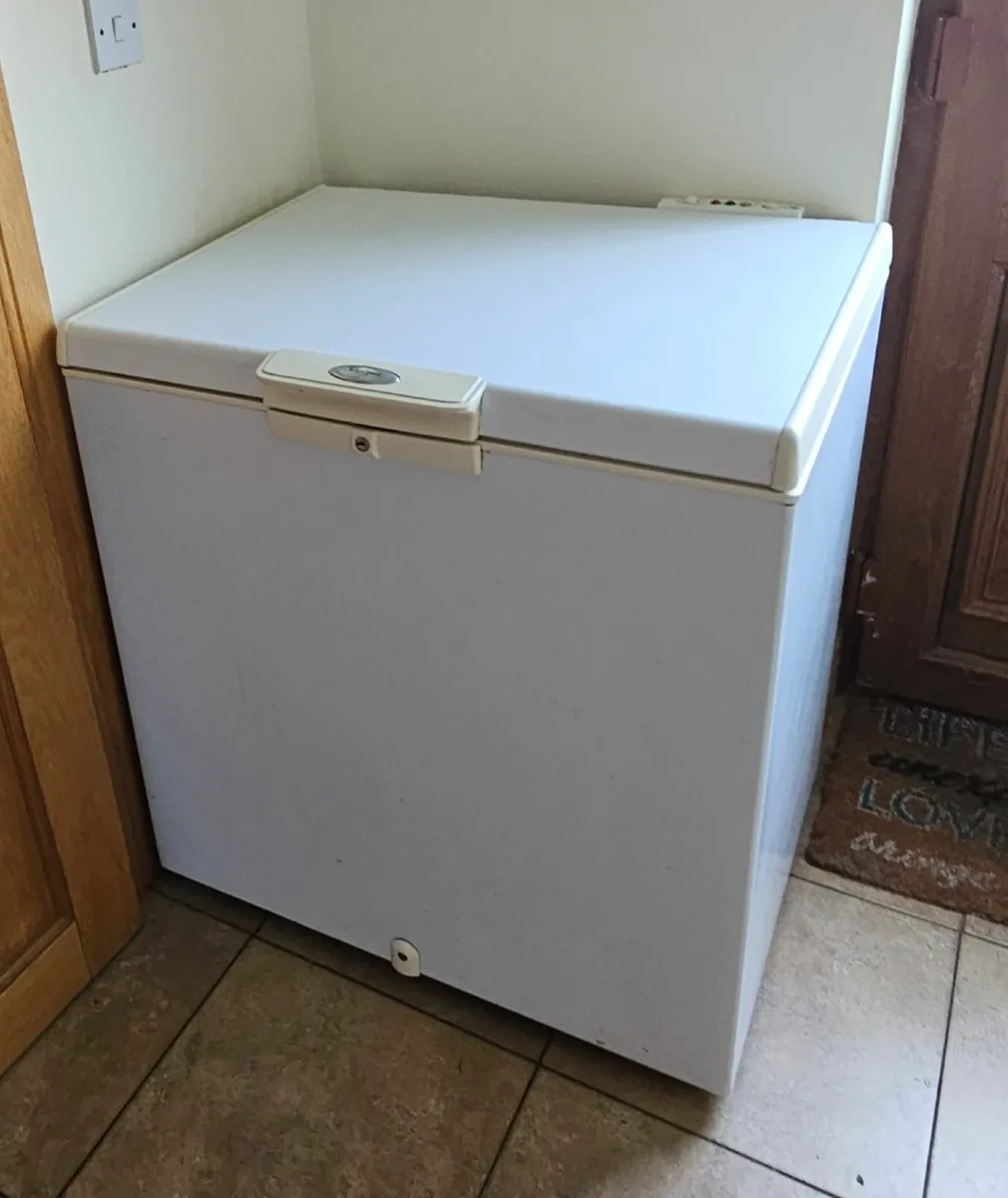 Whirlpool Chest Freezer