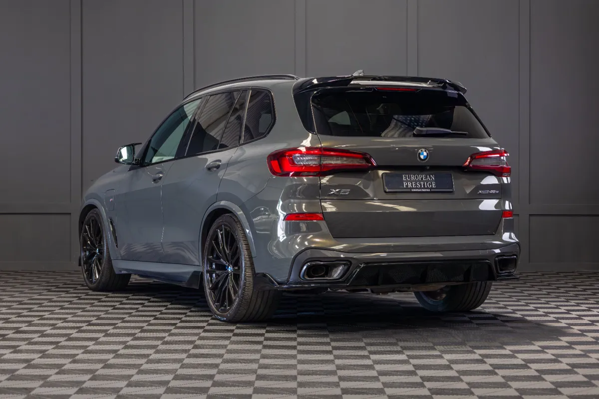 212 BMW X5 X-Drive 45e M-Sport - Image 4