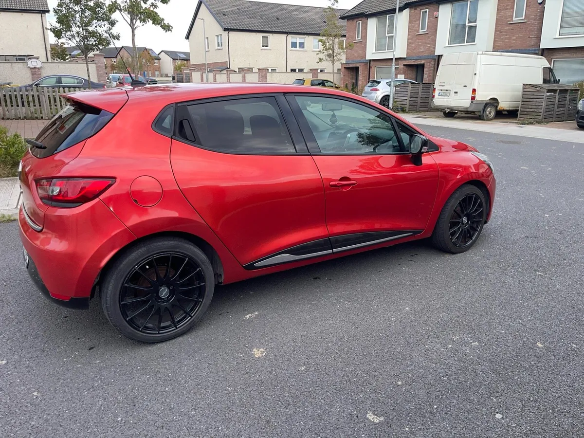 Renault Clio dynamic nav 2015 - Image 4