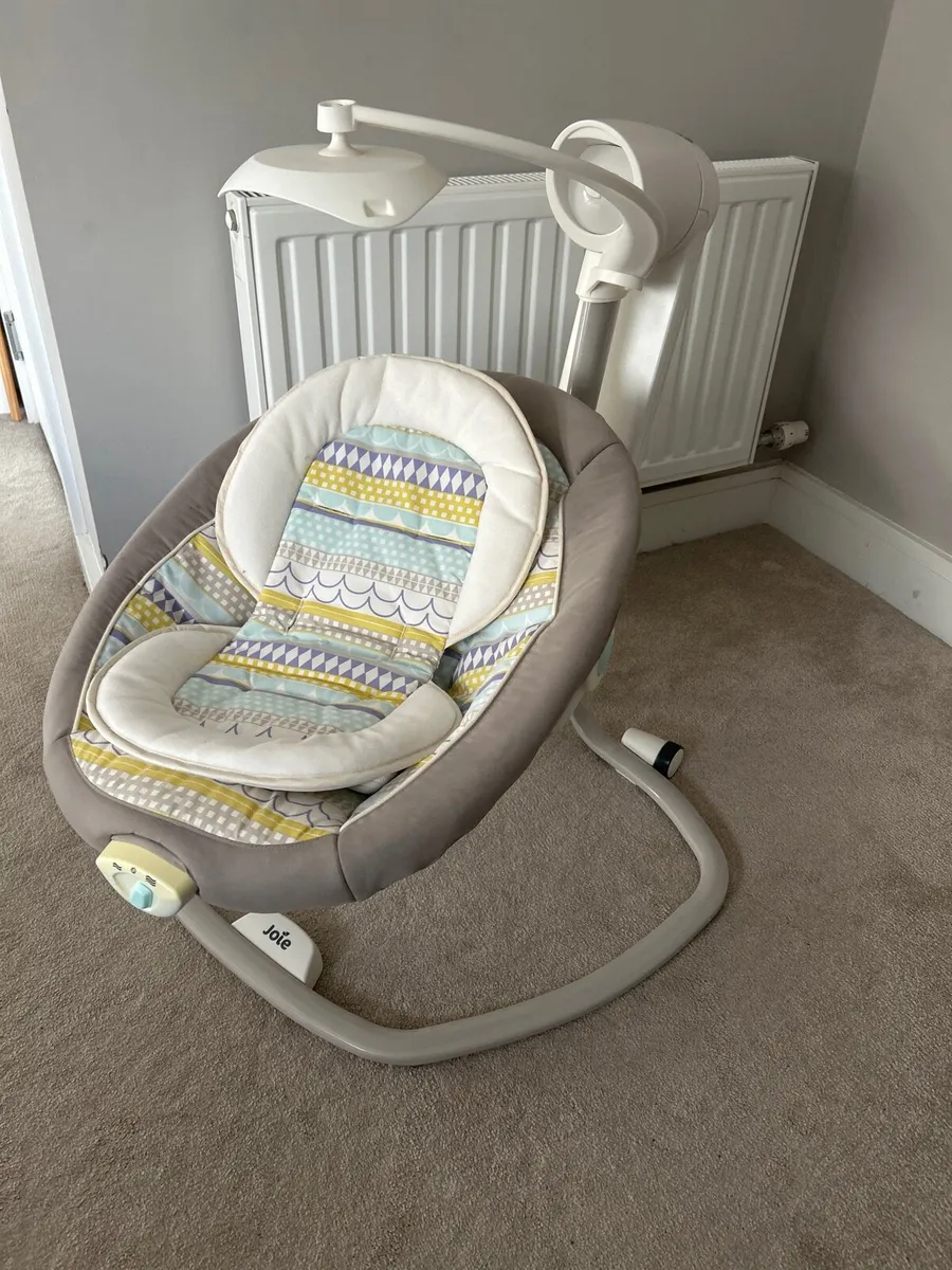 Baby swing