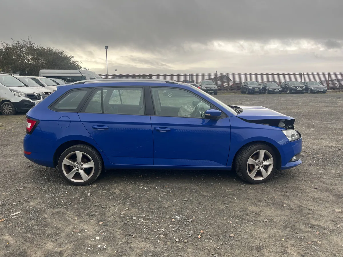 2019 Skoda Fabia Estate - Image 4