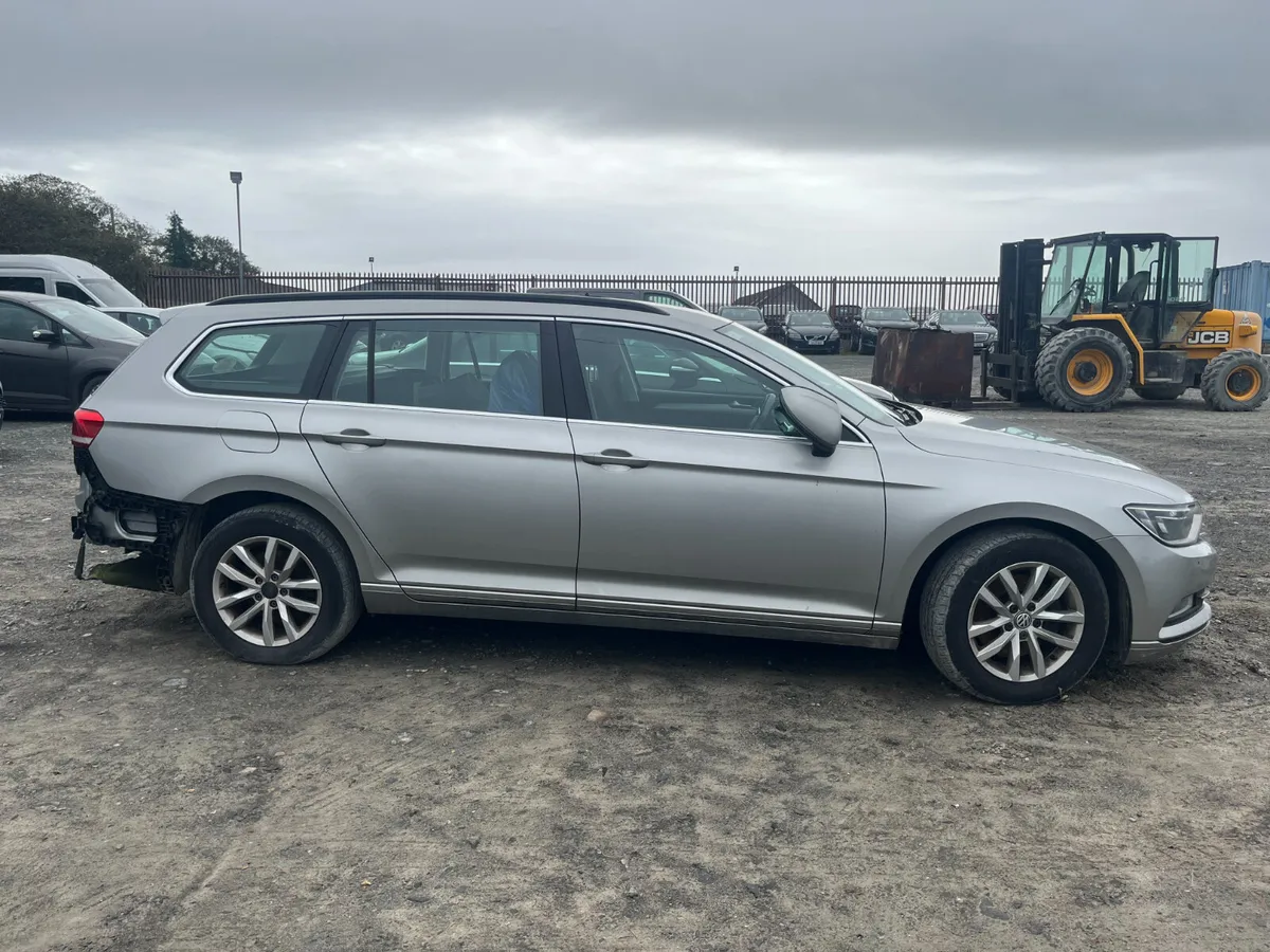 2015 VW Passat Estate - Image 3