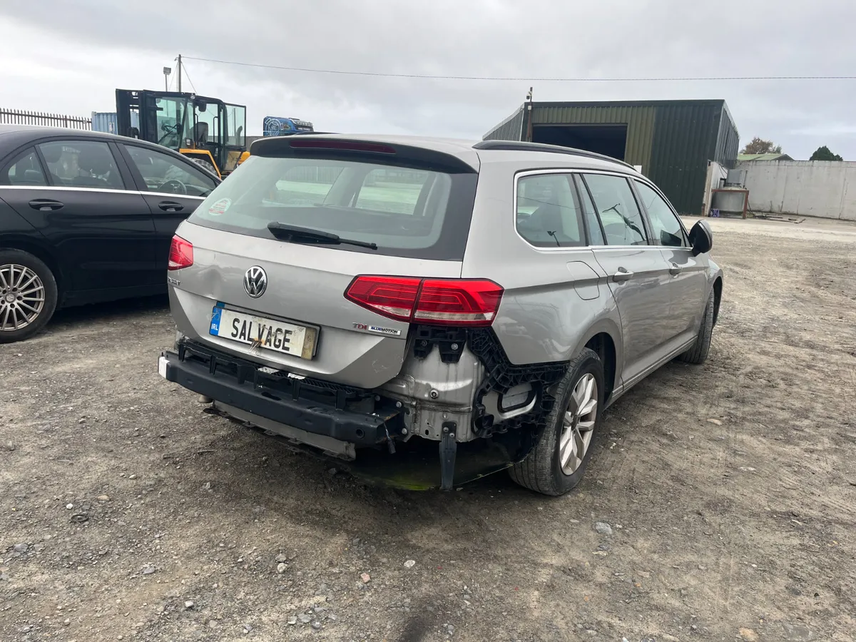 2015 VW Passat Estate - Image 4