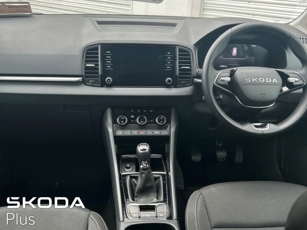 Skoda Karoq Selection 2.0 TDI 115 BHP - Image 2