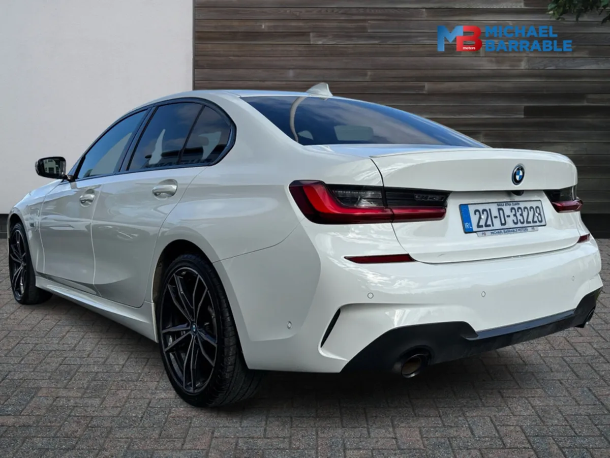 BMW 3-Series 330E M SPORT PHEV - Image 4