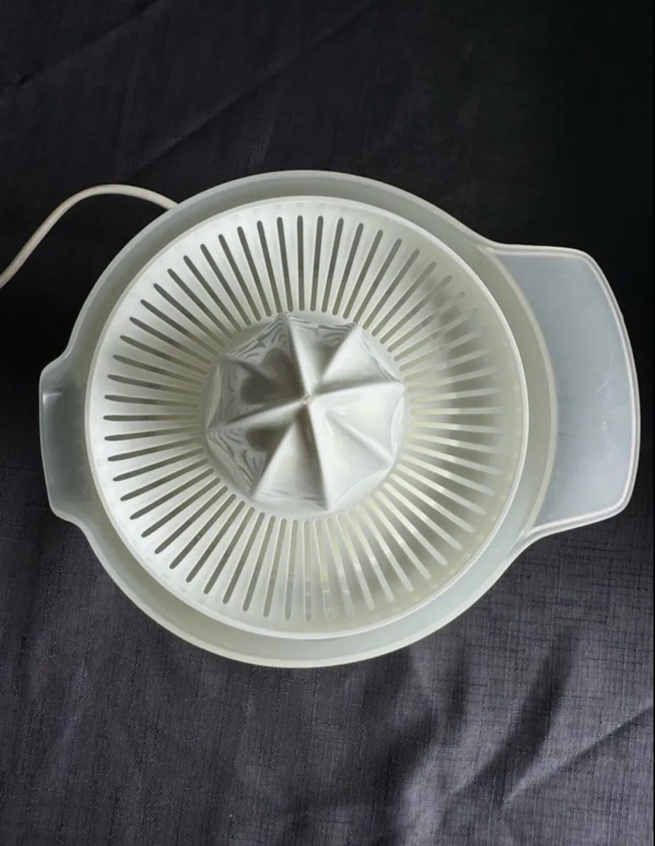 Philips electric fruit juicer, great condition - Image 2
