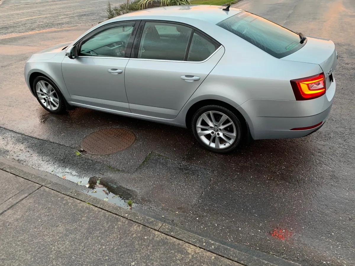 Skoda Octavia style - Image 2