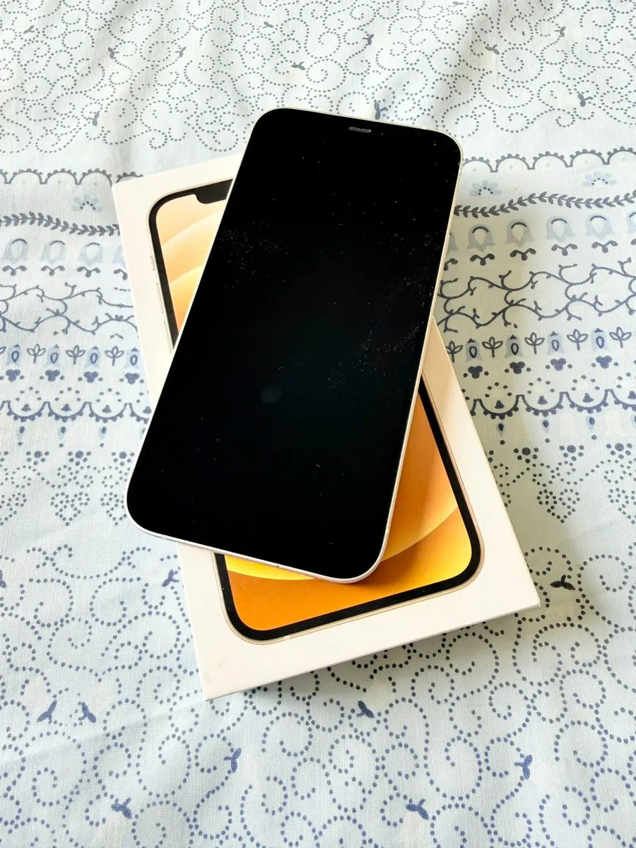 Apple iPhone 12 | 64 GB - Image 1