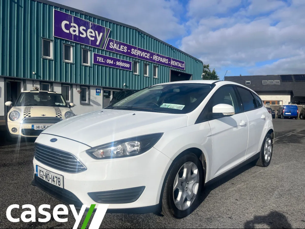 Ford Focus 1.0 STYLE ECOBOOST 100PS 5DR T - Image 1