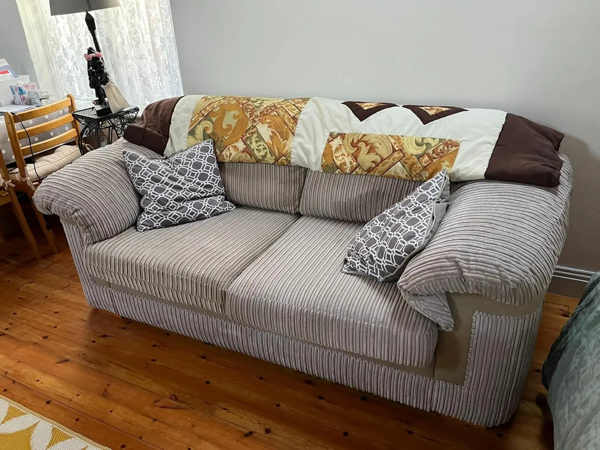 Two seater couch - Image 3