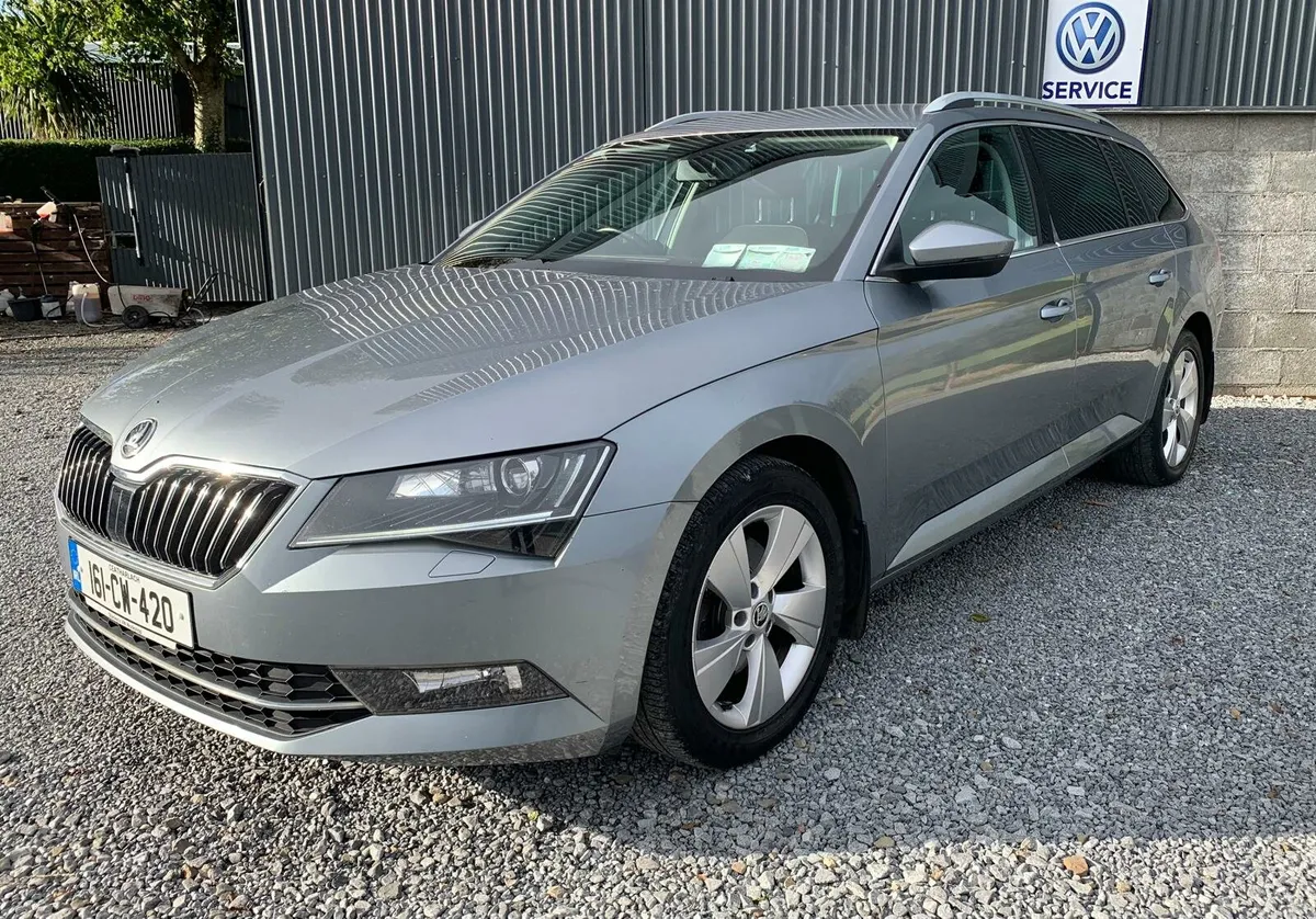 Skoda Superb estate ...€11,750.. - Image 2