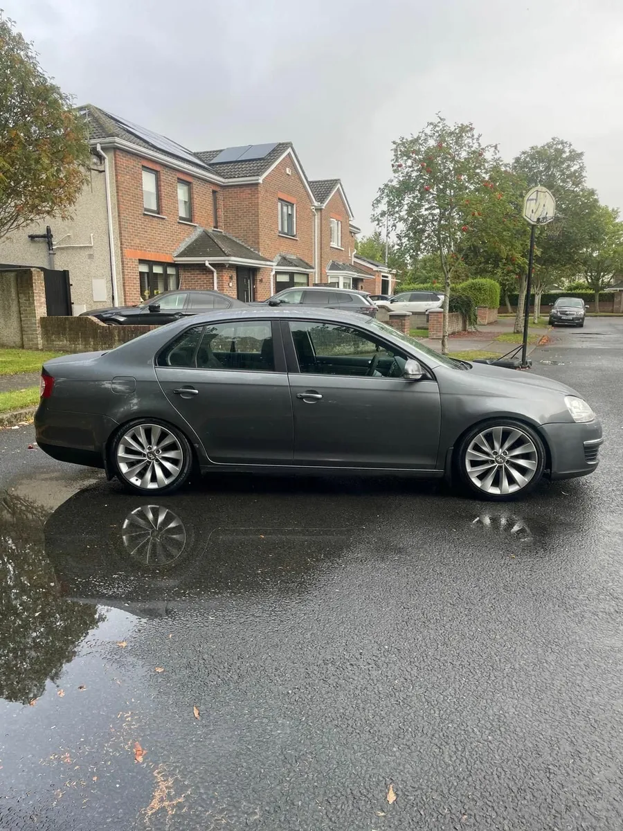 Volkswagen Jetta 2007 - Image 3