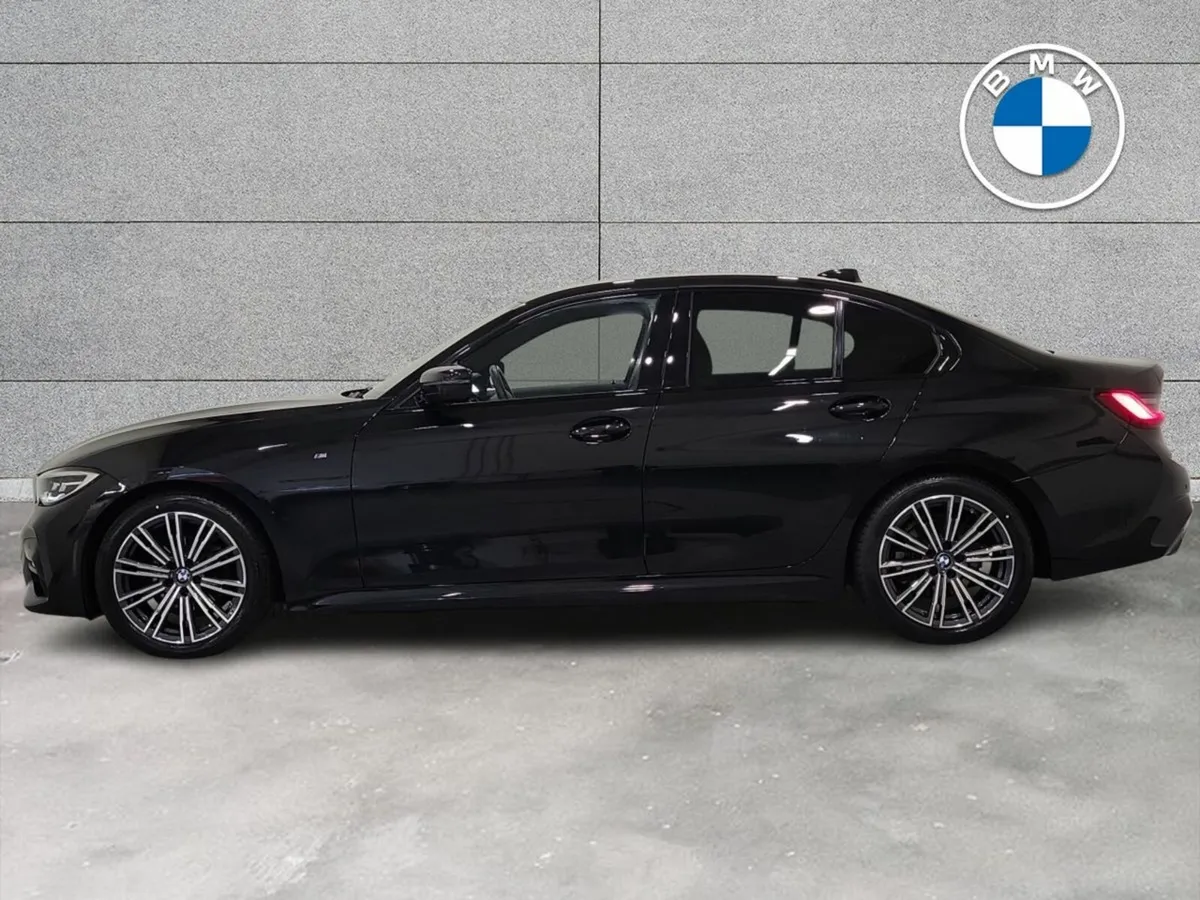 BMW 3-Series 318d M Sport Saloon - Image 4