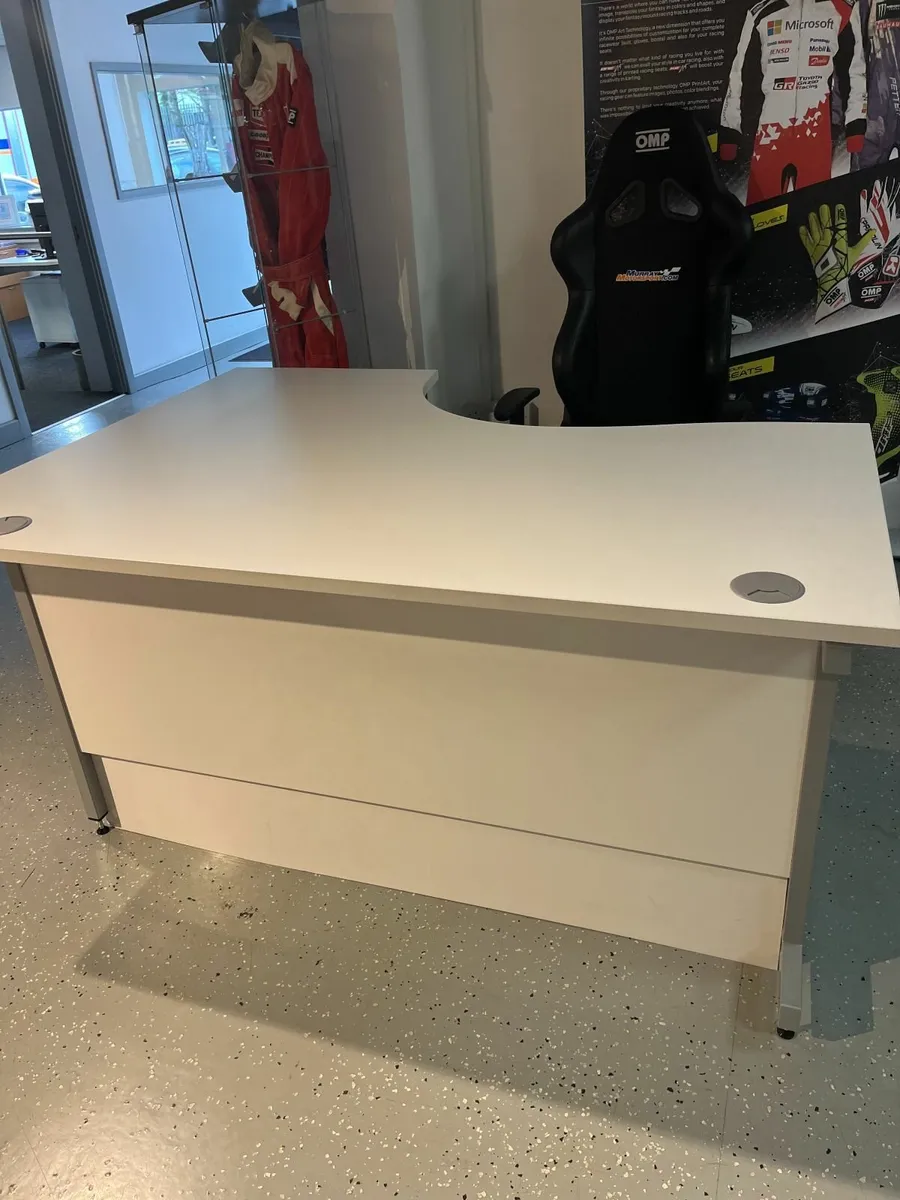 Office Desk - Image 1