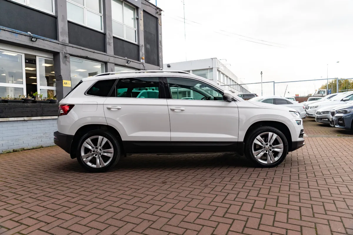 Skoda Karoq 2018 - Image 2