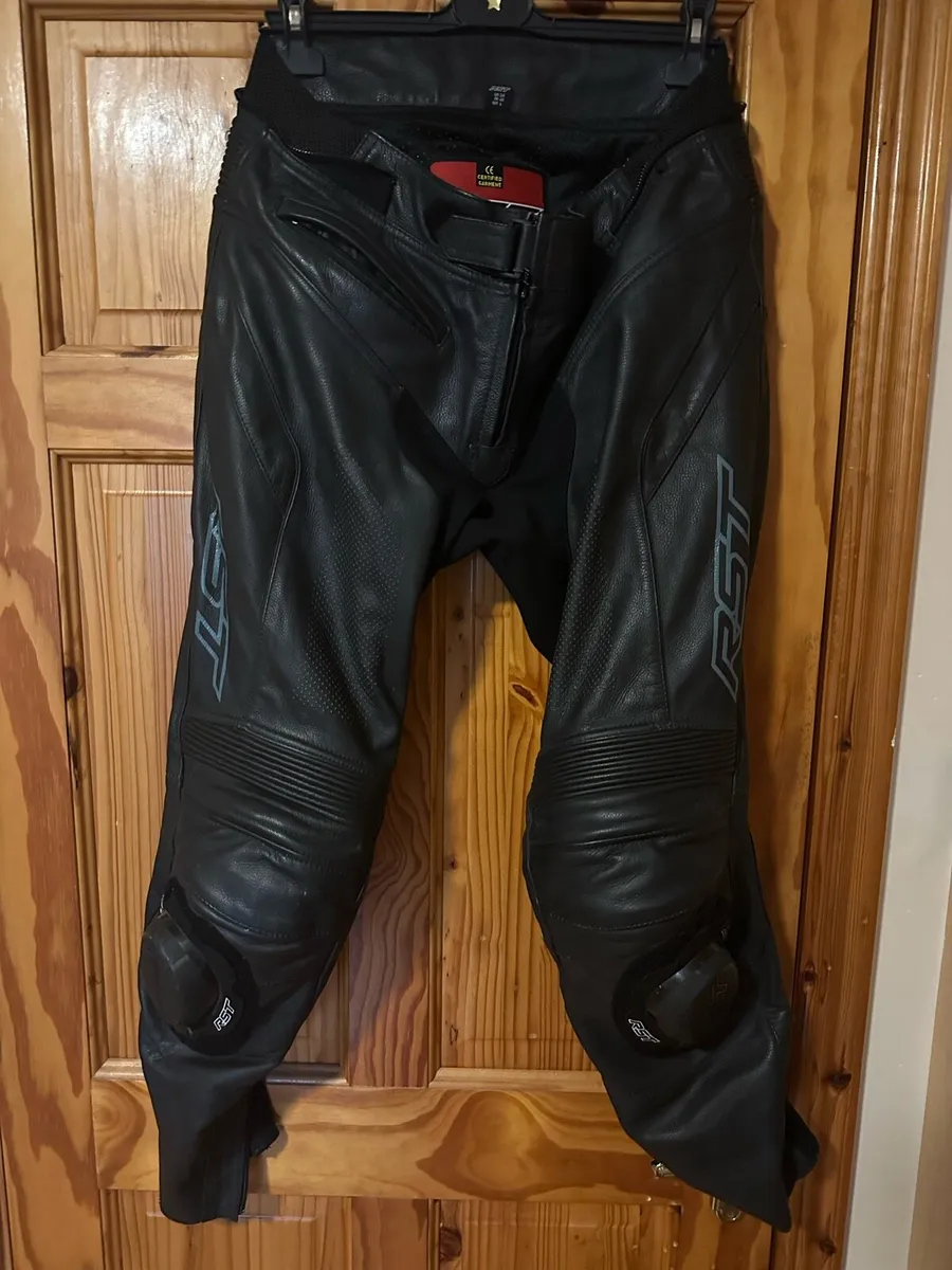 RST motorbike leather trousers - Image 2