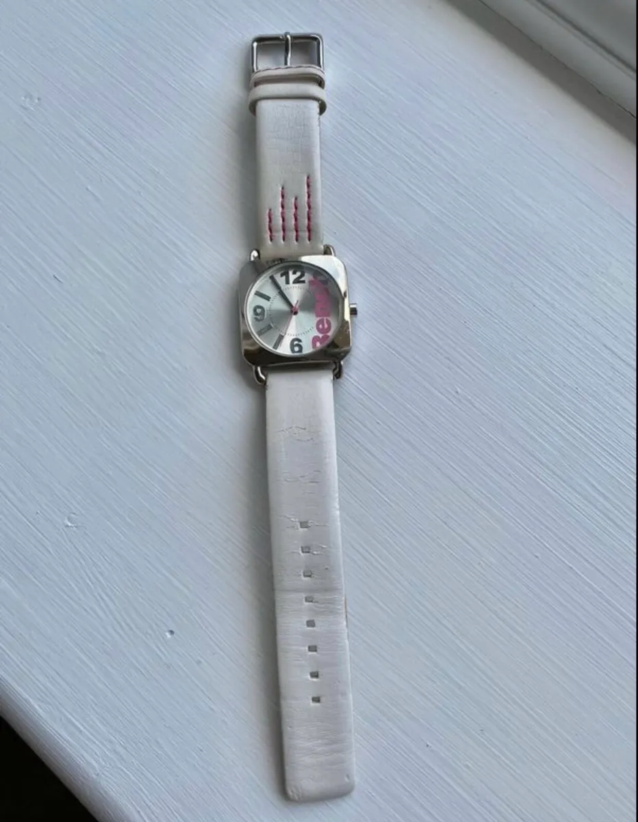 Bench women ladies watch in good condition - Image 2
