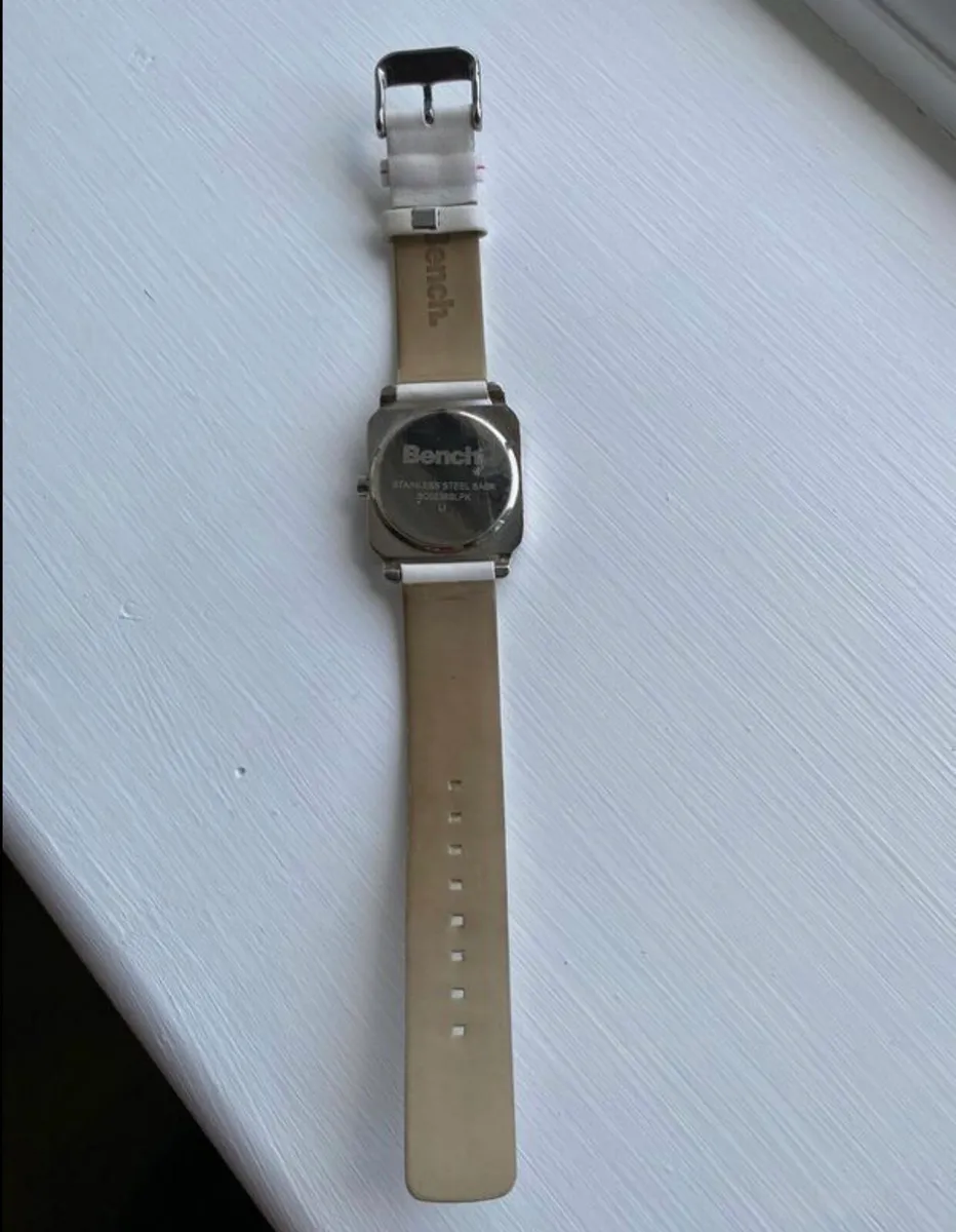 Bench women ladies watch in good condition - Image 3