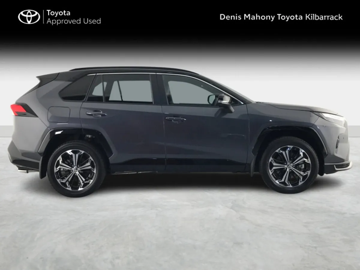 Toyota RAV4 PHEV SPORT - Image 3