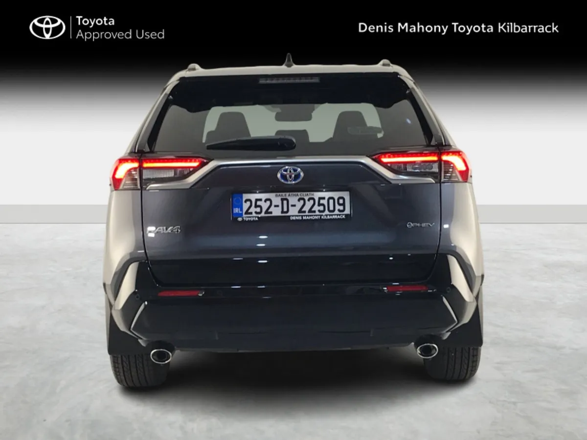 Toyota RAV4 PHEV SPORT - Image 4