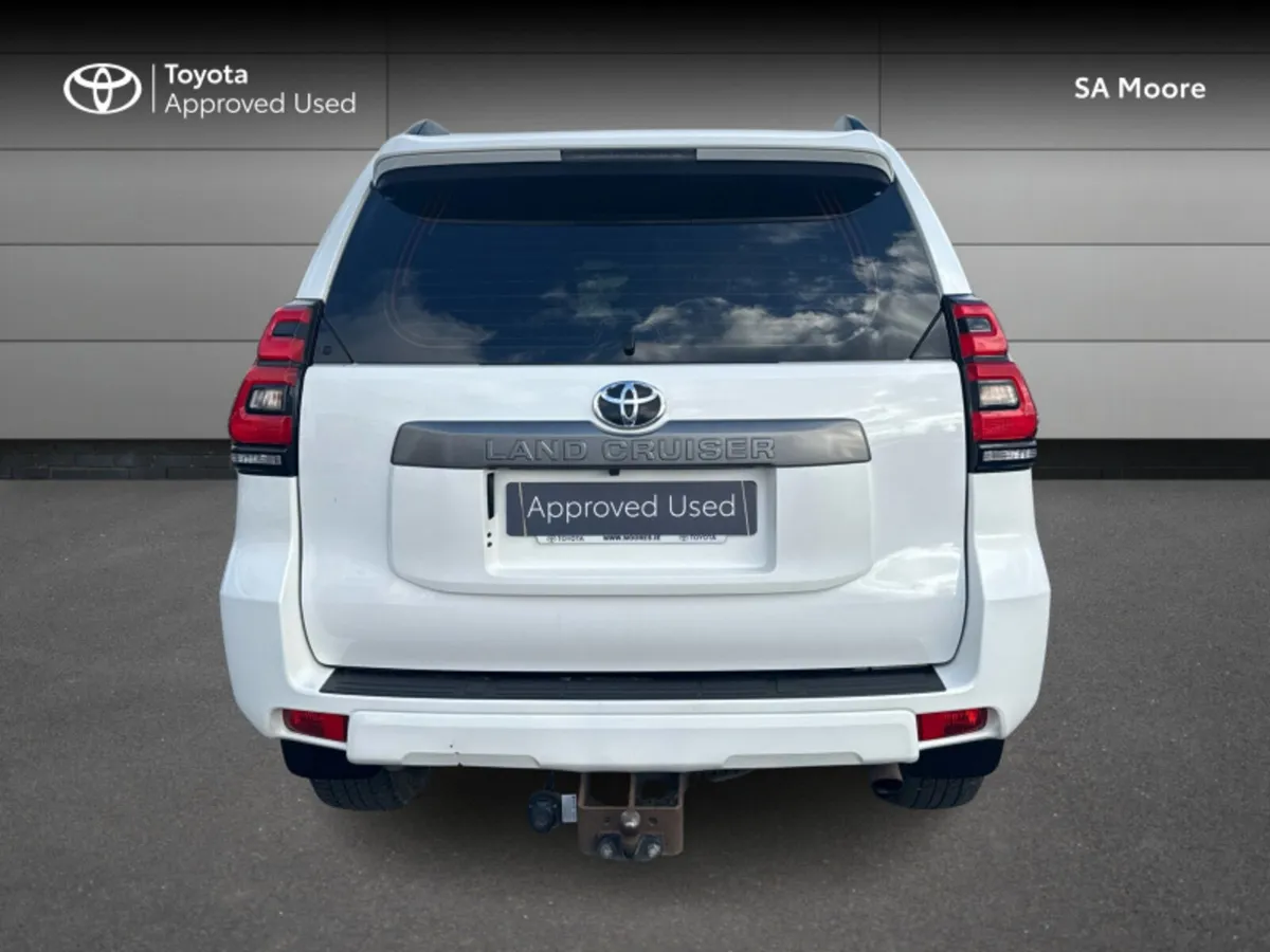 Toyota Land Cruiser 50th Edition with VAT - Image 4