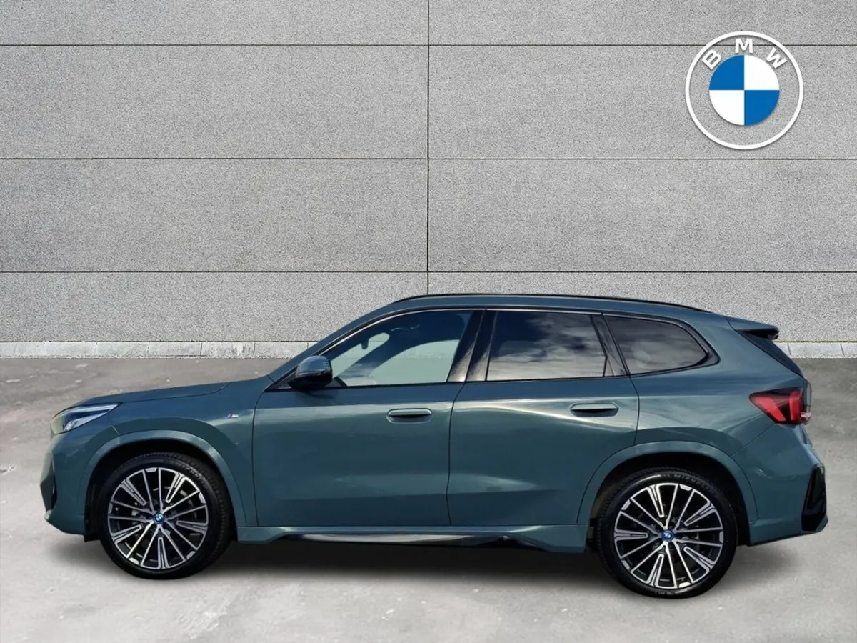 BMW iX1 eDrive20 M Sport - Image 3
