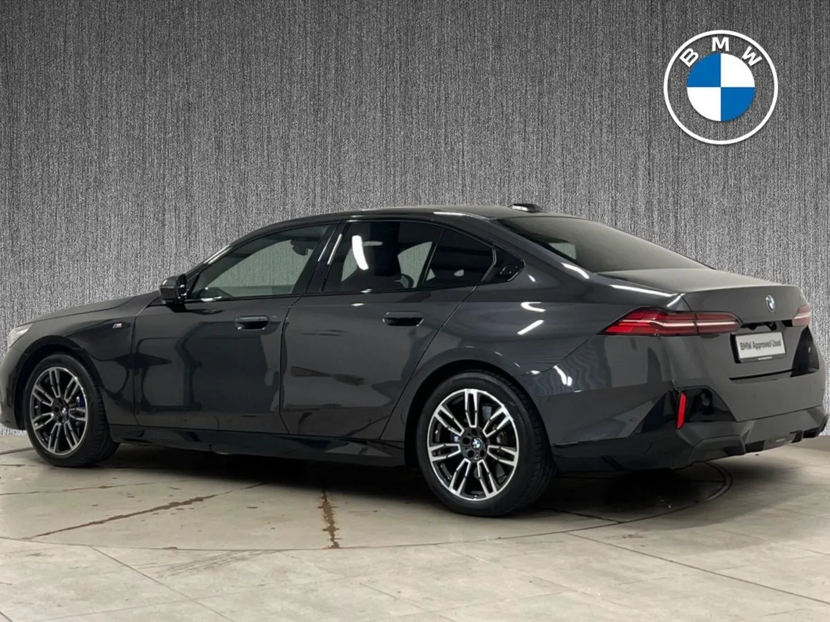 BMW 5 Series 520i M Sport - Image 3