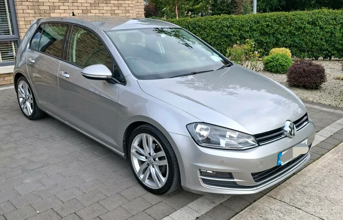 VW Golf 1.6TDI M5F Highline 110HP 5 DR 2017 - Image 1