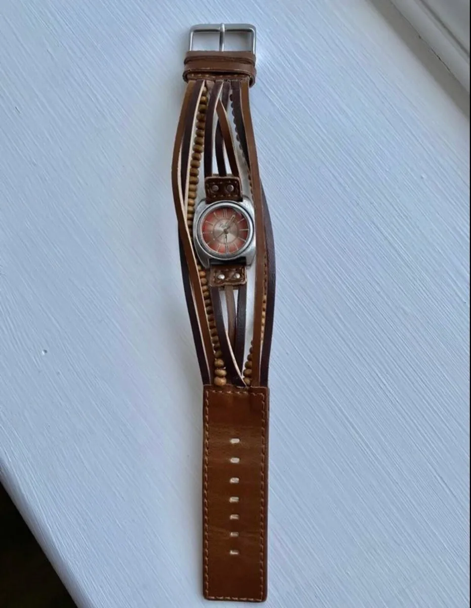 Kahuna women ladies watch in good condition - Image 3