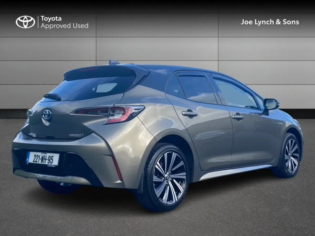 Toyota Corolla COROLLA HYBRID L/SPORT HB - Image 2