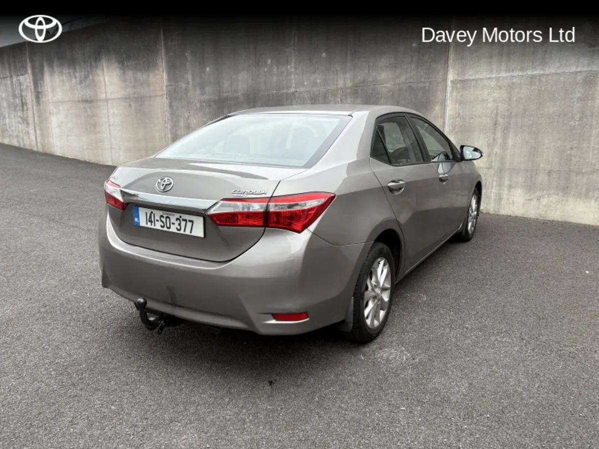 Toyota Corolla COROLLA 1.4D4D AURA - Image 2