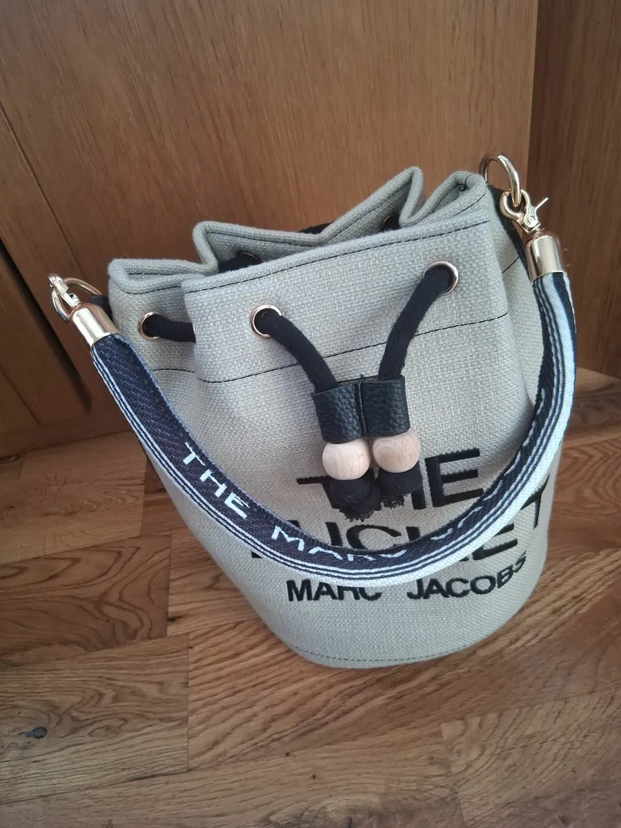 Marc Jacobs  bucket bag - Image 2