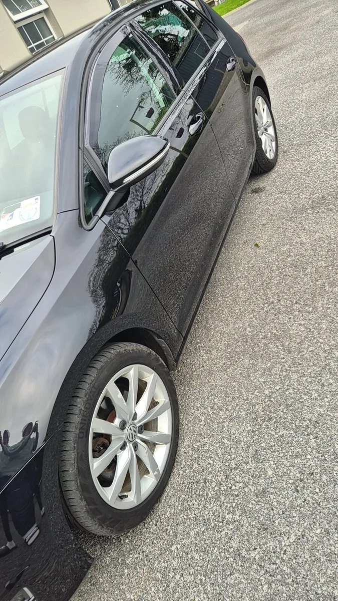 Volkswagen golf - Image 3