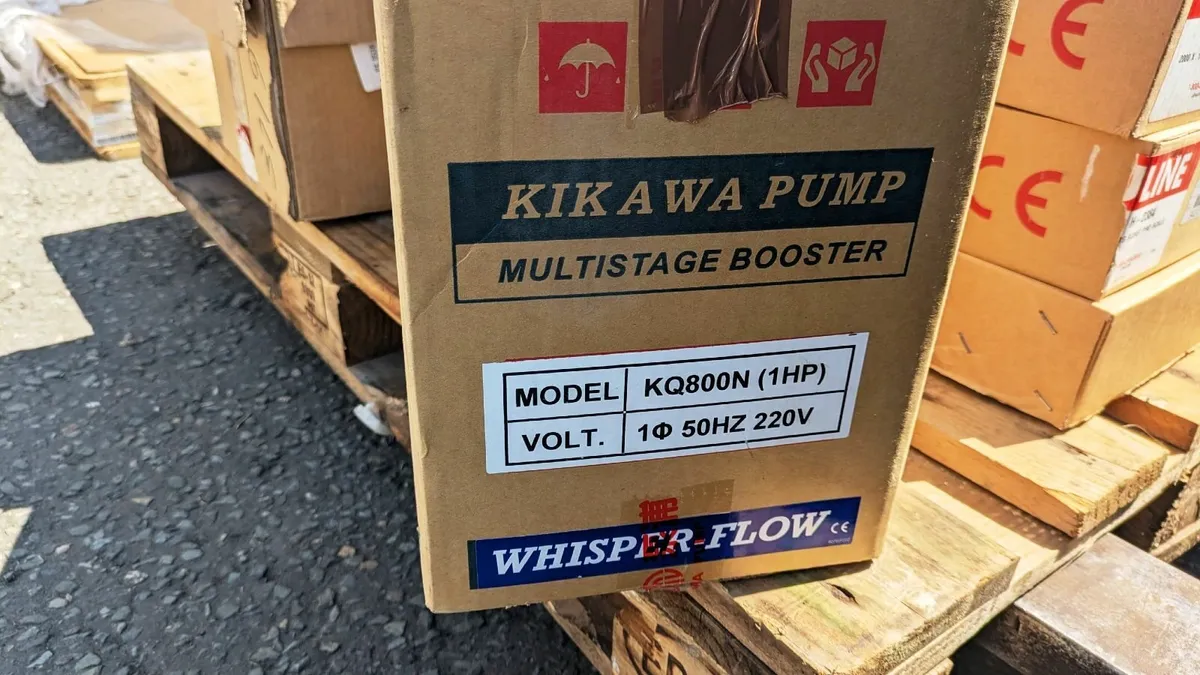 Booster pump 1HP new in box - Image 2