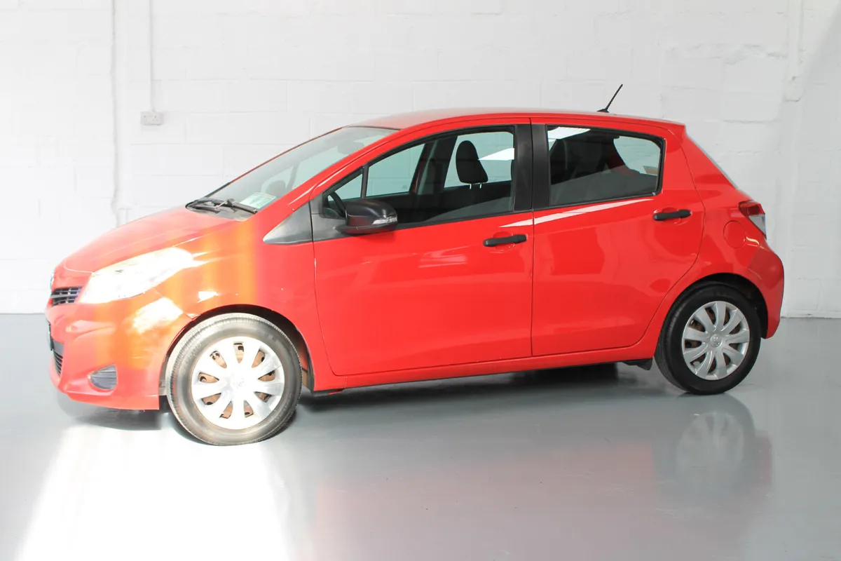 Toyota Yaris 2012, Terra Low mileage - Image 4