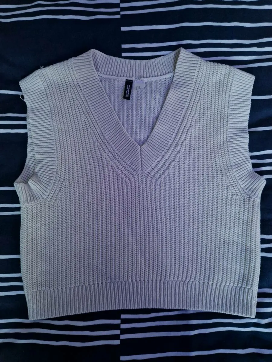 Cropped knit vest - Image 1