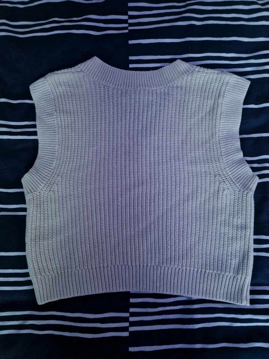 Cropped knit vest - Image 4